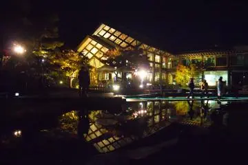 Another shot of the gorgeous restaurant