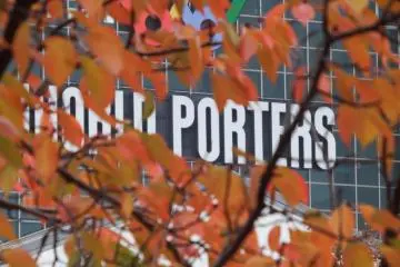 Pusat belanja Yokohama World Porters 