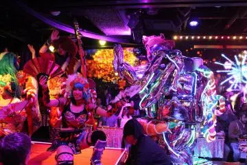 Showtime at Robot Restaurant