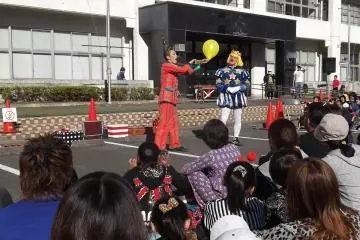 Making an offer at Shizuoka Daidogei 2016