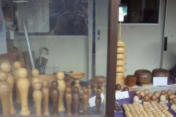 Many of the shops have open windows and craftsmen onsite you can chat with.