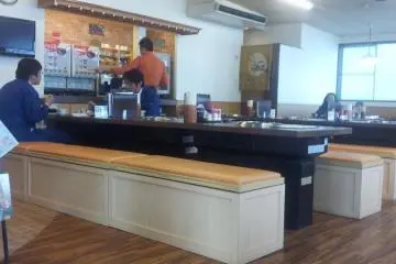 It's not flash inside, just great food