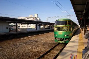 The stunning green and gold exterior of Yufuin no Mori!