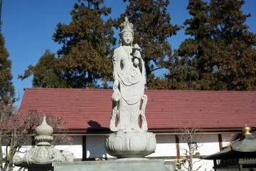 A statue outside the main hall