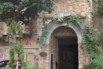 Gallery image