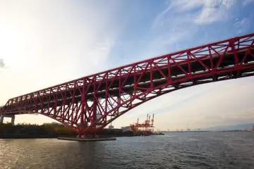 De belles vues sur le port depuis le Santa Maria