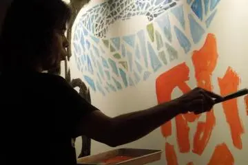 Artist Katsuhiko Hibino produced original works on-site (Photo: The Gate Hotel Kaminarimon)
