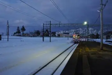 Shiozawa Station, Joetsu line