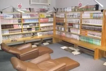 <p>ห้องหนังสือการ์ตูนอย่างดี</p>