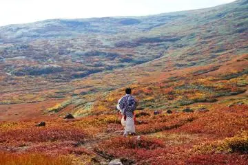 나루세는 가산산에 있는 데와 3산맥 중 하나이며 데와 산잔 야마부시의 금욕 수련장이다