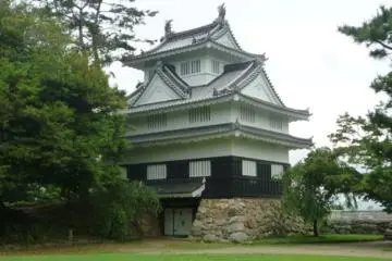 Yoshida Castle from within the castle grounds