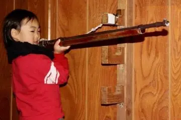 Vous pouvez manier des armes d'époque