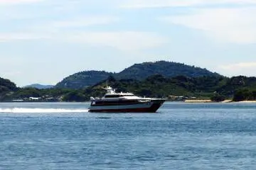 Roaring across the Seto Inland Sea