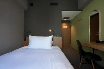 <p>ห้องพักเตียงใหญ่ 1 เตียง</p>