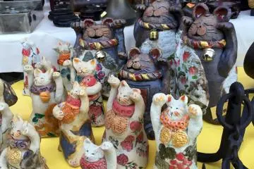Lots of maneki-neko, or beckoning cats