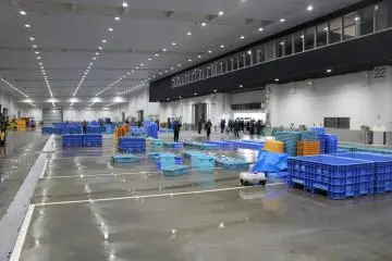 876 metres long warehouse, with viewing gallery above