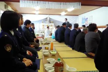 Government officials receive a special blessing