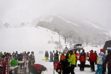 Looking up the No. 1 pair lift from the base