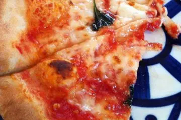 pizza (Photo: <a href="http://www.gethiroshima.com" target="_blank" rel="noreferrer noopener nofollow">gethiroshima</a>)