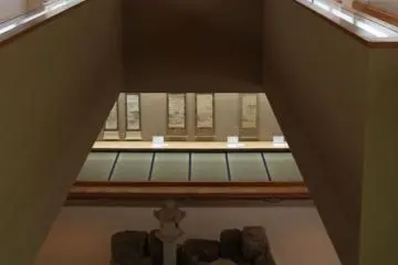 The view down from the second floor, afloat above the stone garden (Photo: Ota Memorial Museum of Art)