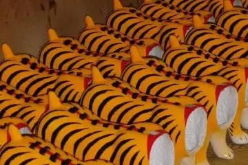 getting ready for the tiger heads to be added