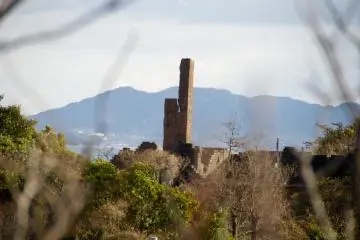 A view of the Seirensho from the road.