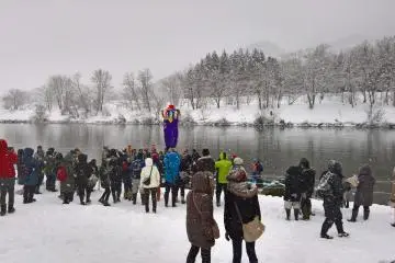 A bonden loaded on the boat to cross the river