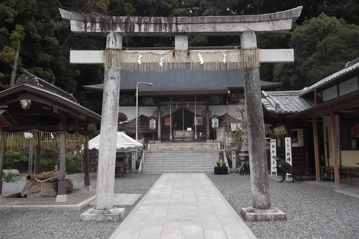 Akunami Shrine in Fujieda