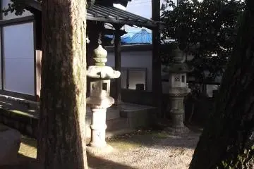 There are a few side shrines among the trees
