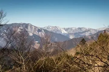  When traversing from Mt. Mitake to Mt. Hinode it’s possible to see some of the many mountains that make up the picturesque Okutama-kai National Park