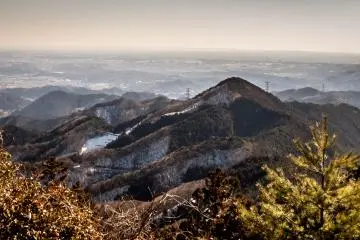  A final look where you can see the Okutama mountain range in the foreground whilst in the background the Kanto Plains stretch for many miles