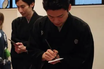 Handwritten autographs