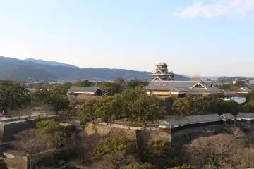구마모토 시청에서 본 구마모토 성의 풍경