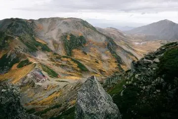 The gateway to the Tateyama Range, Murodo offers everything from an easy day hike to serious mountaineering