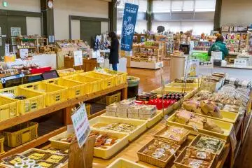 Souvenirs include local sake and ceramics