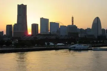 Yokohama's silhouette