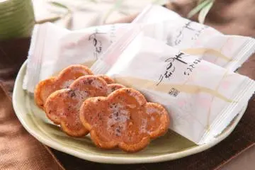 Ome rice crackers