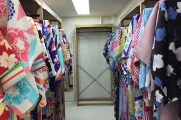 Au rayon des kimonos.