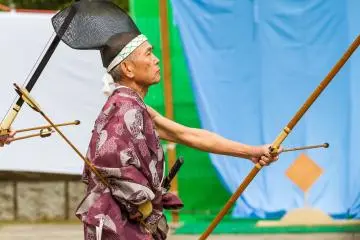 Mental discipline before opening the bow