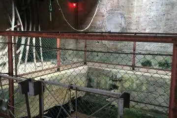 L'ascenseur à la vitesse élevée