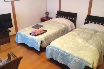 <p>ในวิลล่ามีห้องนอนสไตล์ตะวันตกด้วย</p>
