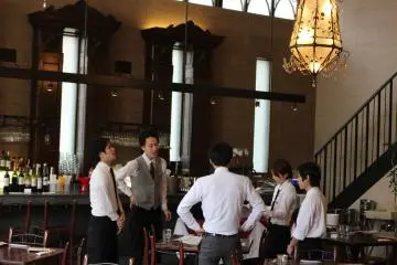 Pergantian pramusaji