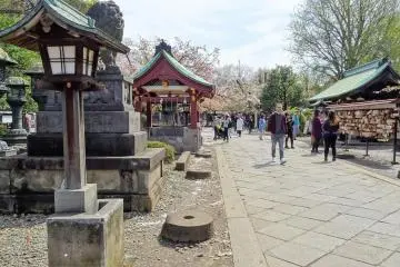 ลานศาลเจ้า