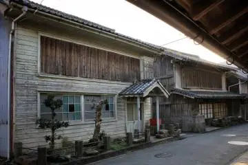 These old wooden buildings have a certain elegance in their proportions.
