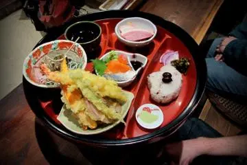 The largest lunch set offered