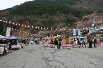 Event area would be crowded on weekends