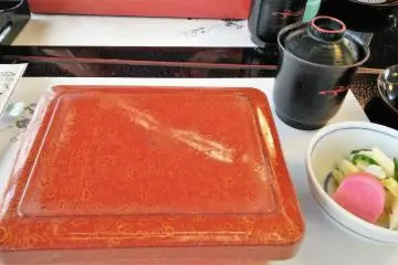  กล่องข้าวหน้าปลาไหลย่างแสนอร่อย