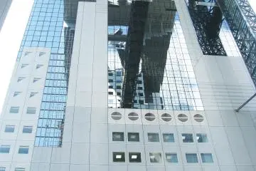 Umeda Sky Building menawarkan sesuatu yang beda!