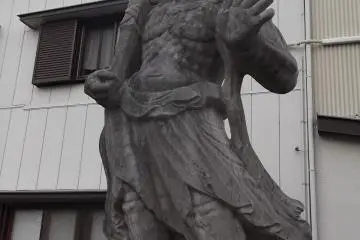 A guardian at the gate