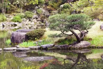 There are many beautiful landscapes in Isuien!